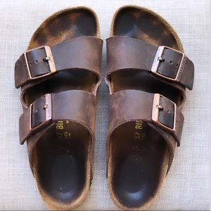 Birkenstock Arizona in color “Habana”